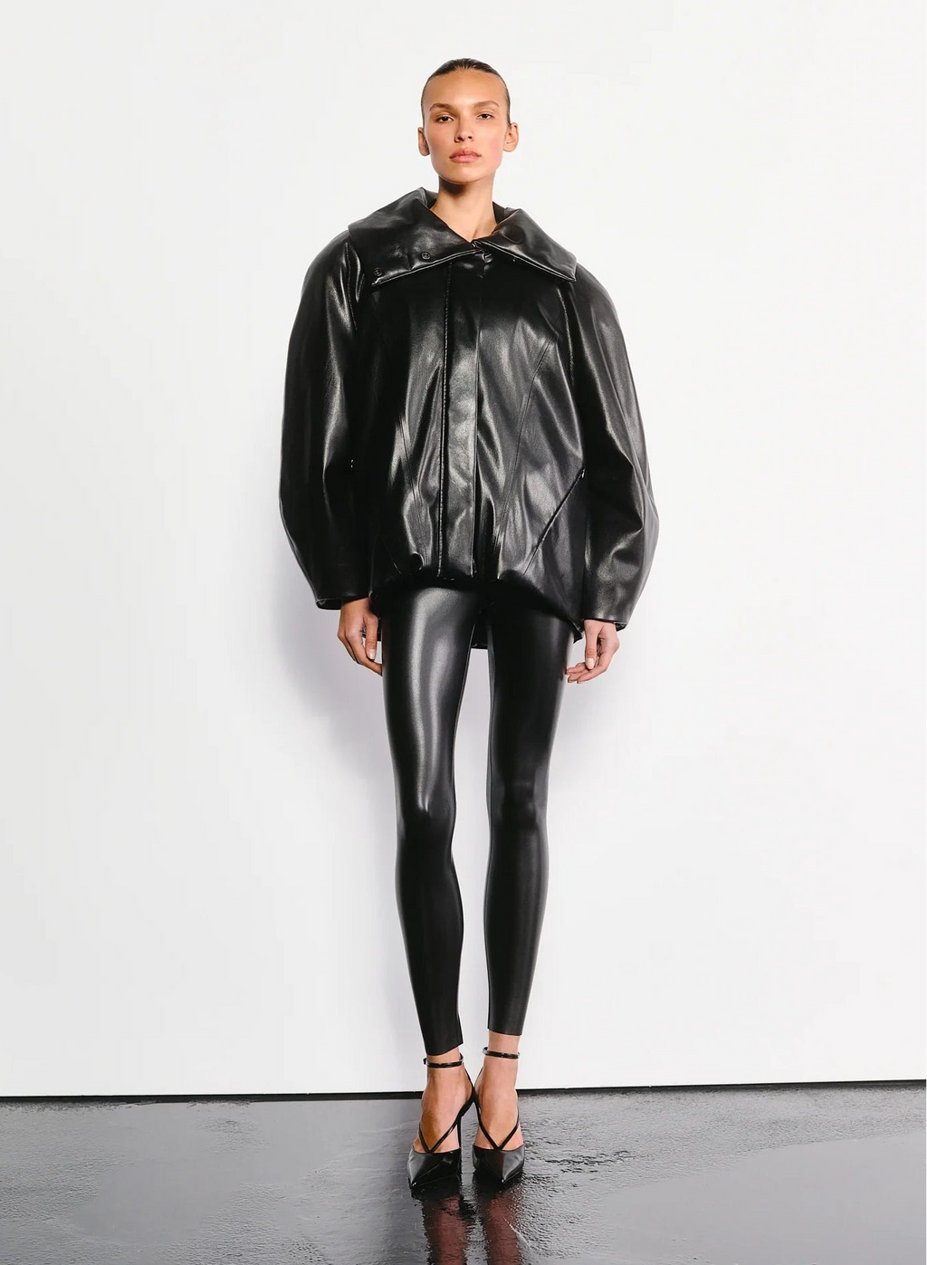 Vegan Leather Iconic Bomber Black