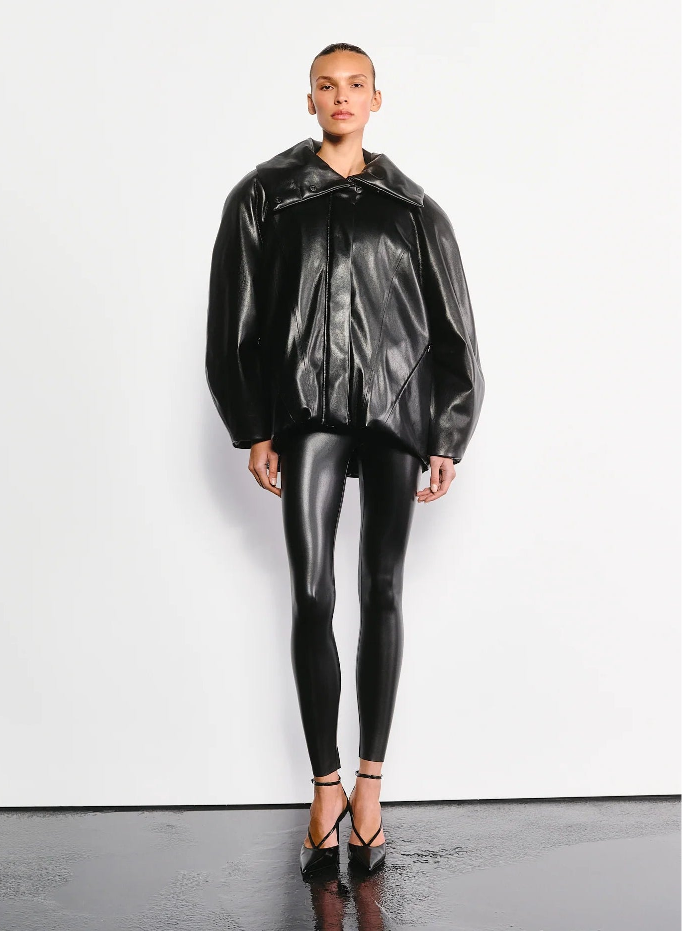 Vegan Leather Iconic Bomber Black